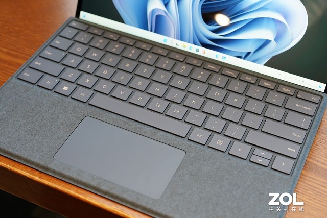 ӢضEvo֤ Surface Pro 9 