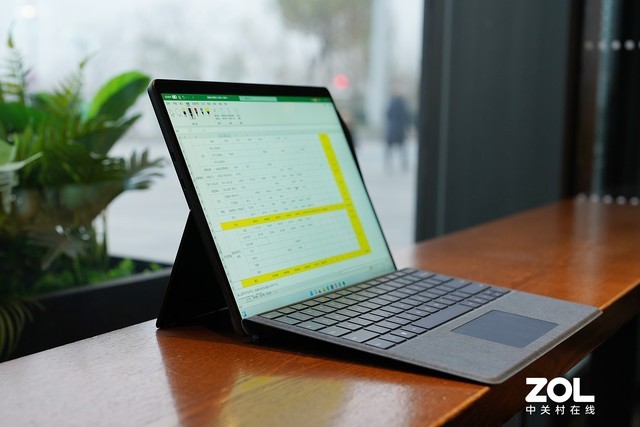 ӢضEvo֤ Surface Pro 9 