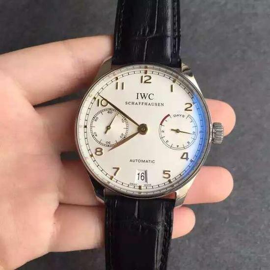 IWC  Portuguese  Զе