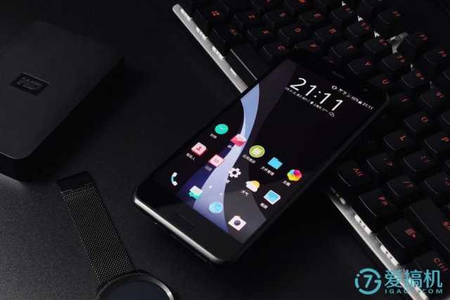 ͻΧ֮HTC U11